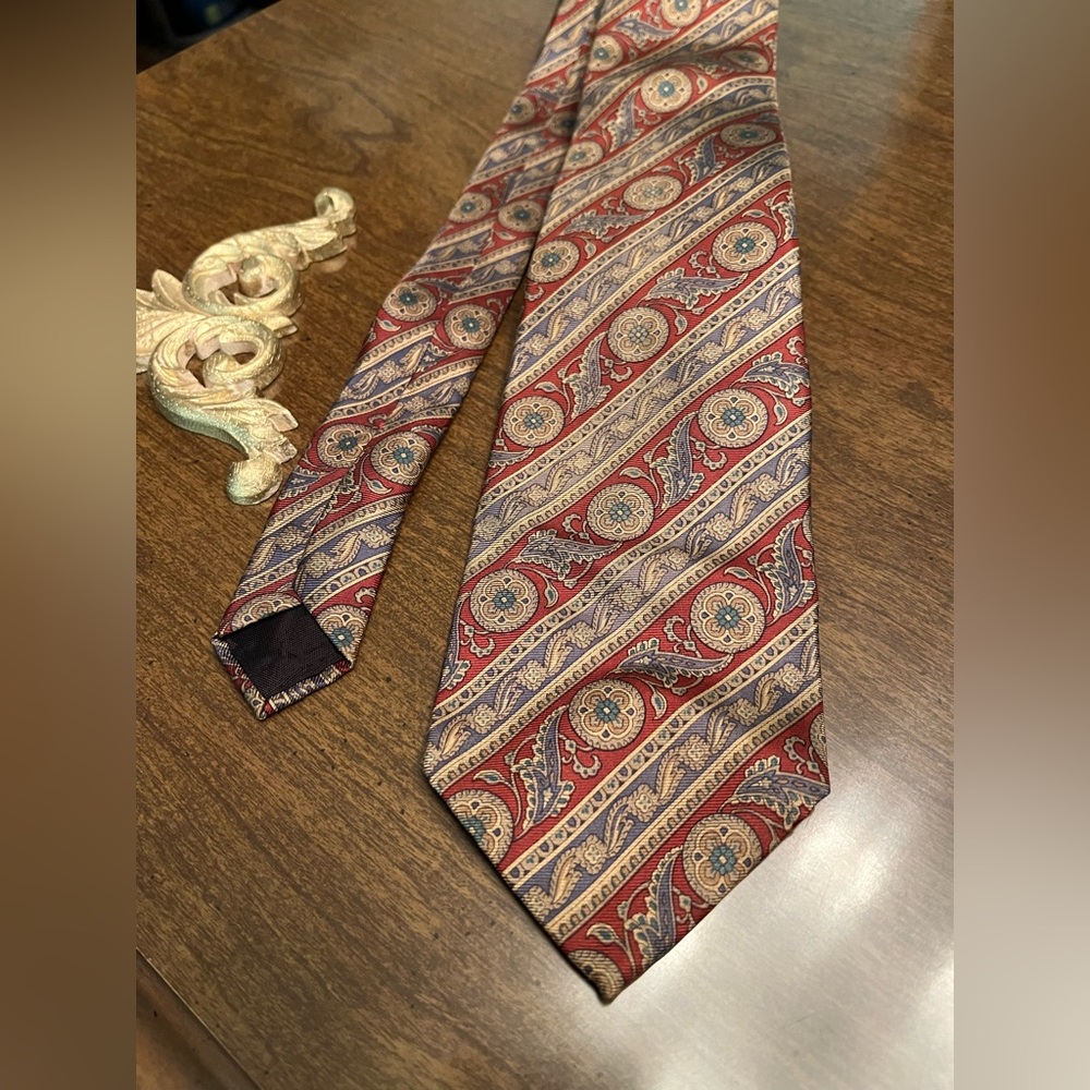 Vintage Resilio Tie